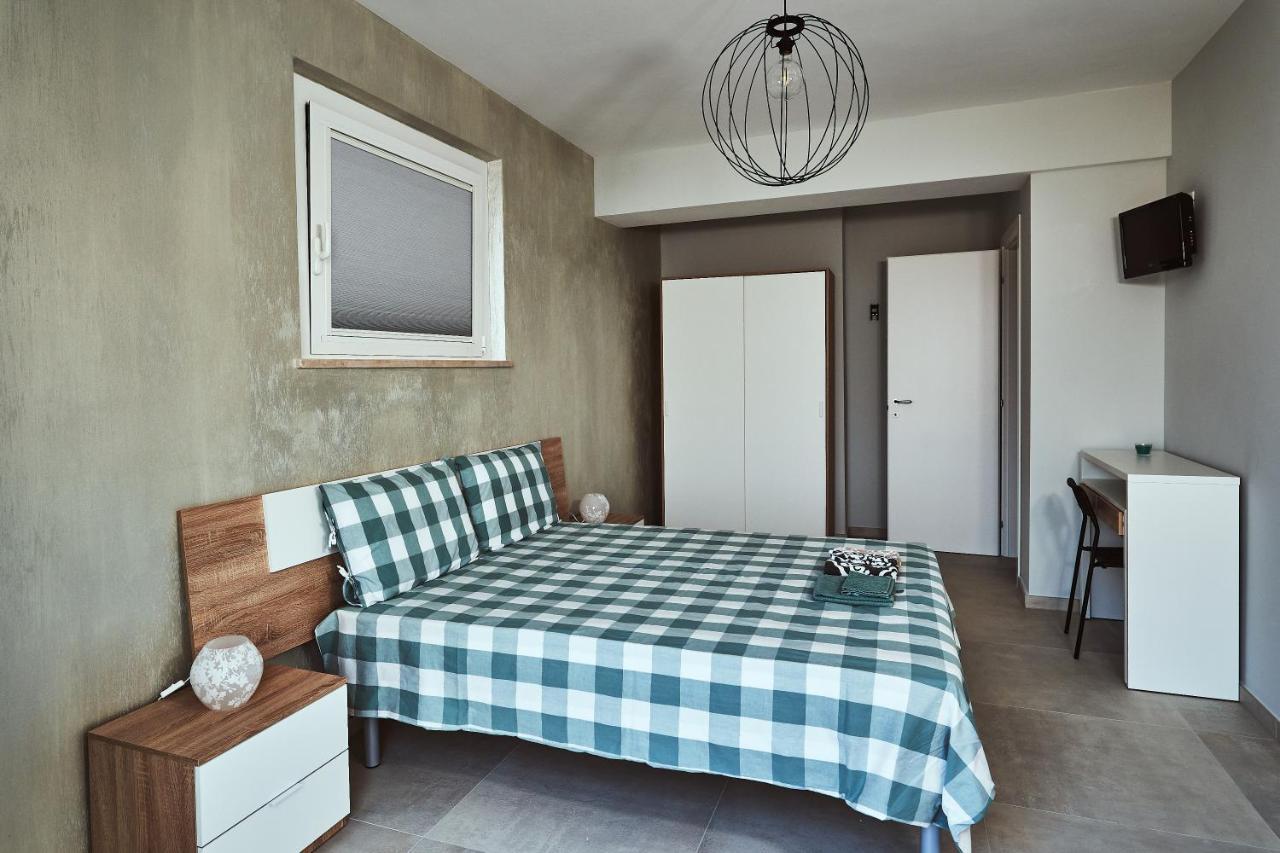 B&B Al Chicco D'Uva Morro dʼAlba エクステリア 写真